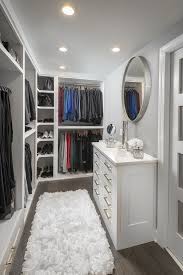 Of course, the size and proportions of this space are important and the preferred style and the storage needs of. 75 Beautiful Small Walk In Closet Pictures Ideas July 2021 Houzz