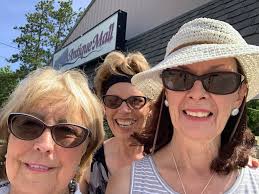 Wisconsin Dells Antique Mall ( exit 92 off I90/94)‎