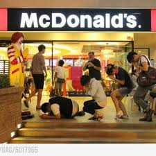 Despues De La Escuela Pase Mi Tiempo Con Mis Amigos Y Nos Vamos A Comer In N Out Or Mc Donal Entretenimiento Escuela