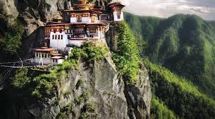 Bhutan tourism and travel guide. Bhutan Tourism Himalayas Hiking Tourist Place In Bhutan