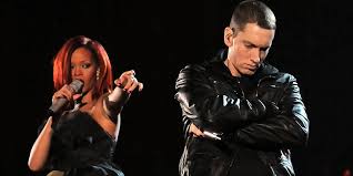Visualizza altre idee su intestazioni twitter, rihanna, stile rihanna. Eminem Sides With Chris Brown In Rihanna Assault Hypebae
