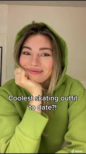 Leggings are @Mugler for everyone asking! #nyc #iceskating