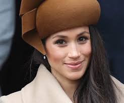 Meghan Markle awful curtsy