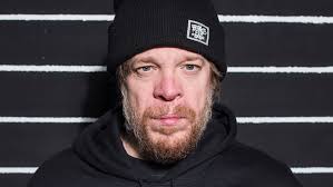 Help me and everyone Peter : r/PeterExplainsTheJoke