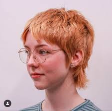 aimee Moss (aimeemoss27)