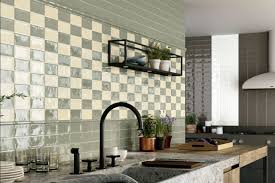 Grau ist eine sehr moderne farbe. Metro Fliese Grau Grun Gewellt 7 5x15 Jetzt Kaufen Bei Diefliesen Com