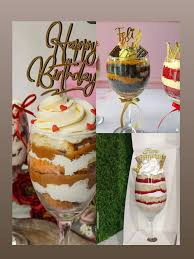 destacar Mesa y sillas de caño: mesa negra (150x80 cm) + 4 sillas  restauradas en excelente estado. Se retira x mi domicilio. Soy de  berazategui. Se puede ver sin compromiso