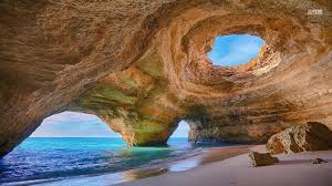 Veja como a região onde o sol brilha mais horas lhe pode proporcionar o mais puro ambiente. Dramatic Caves And Grottoes In The Algarve Portugal Places To See In Your Lifetime