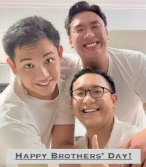 🎂 Happy Birthday #CamarinesNorte Governor Egay Tallado 🎊. In photo [ctto]  : Vice Gov Jonah Pimentel & Bem, Prov'l Administrator Alvin Tallado, Gov  Egay, Congresswoman Josie Tallado, Hale & Sab, Congresswoman Toots