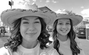 Día de los Muertos (Day of the Dead) Decorating to Start Sunday