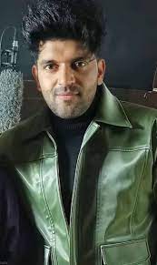 Guru Randhawa In 2021 Guru Pics Love Guru Asian Men