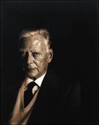 Dagli avvenimenti più piacevoli a quelli più drammatici (come la tragedia dell'heysel), la società torinese ha fatto parte delle vite di moltissime. Frasi Di Umberto Agnelli Citazioni E Frasi Celebri