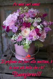 In realtà, a questa domanda non è molto semplice rispondere. Un Buongiorno Con I Fiori Alle Amiche Di Whatsapp Belleimmagini It Flower Arrangements Flowers Beautiful Flower Arrangements