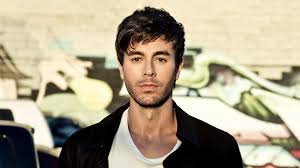 Born 8 may 1975) is a spanish singer, songwriter, record producer, and actor.he started his recording career in the mid nineties on mexican indie label fonovisa and became the best selling spanish language act of the decade. Enrique Iglesias Net Worth 2021 Salary House Cars Wiki