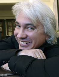 DMITRI HVOROSTOVSKY/the Maestro