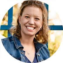 Shannon Dickerson's Instagram, Twitter & Facebook