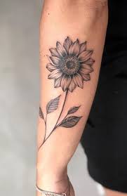 Making a tattoo is a very responsible decision in the life of those that want to have it. 23 Beautiful Sunflower Tattoos For Women The Trend Spotter