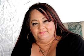 Shaleen surtie richards is a professional television presenter, stage icon, and film actress. Zj5zanl Hxjpsm