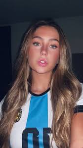 Que Estudia Berta Moreno