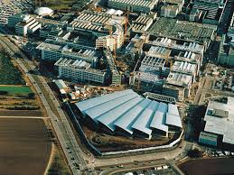 Renzo Piano Building Workshop Projects By Type Mercedes Benz Design Center Arquitectura Interiores