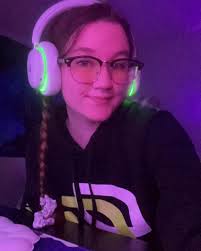 Jackie Dow 🌿🌸🫧🐝 (@_jackie_dow_) • Instagram photos and videos