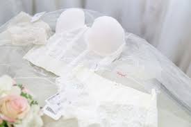 Pasttenses is best for checking english translation of the list here contains a total of 2 words that can be used for hochzeitskleid in english. Das Richtige Brautkleid Finden Fashionstylebyjohanna Fashionblog Beautyblog Outdoorblog Aus Frankfurt