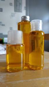 Huile Macerat Huileux De Carotte Maison Huile De Carotte Cosmetiques Faits Maison Produits De Beaute