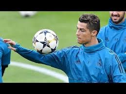 Cristiano Ronaldo In Training 2018 Skills Tricks Freestyle Goals Youtube Cristiano Ronaldo Ronaldo Cristiano Ronaldo Cr7