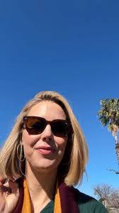 Elma Day's Instagram, Twitter & Facebook