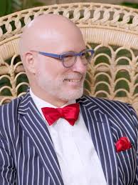 Sarah Wetenhall sits down with hotelier and Palm Beach historian Rick Rose  to dive into the fascinating history of Palm Beach Island!