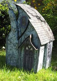 Epingle Par Helene Lancelevee Sur Cottage Tordu Maison Cabane Cottage