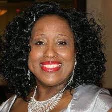 Ealy Gatson's Instagram, Twitter & Facebook