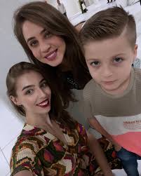 Danielle Mazer (@ft.daniellemazer) • Instagram photos and videos