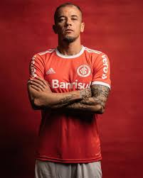 What's your guess for today's game??? 77 Mil Curtidas 1 012 Comentarios Sport Club Internacional Scinternacional No Instagram Hoje Tem Classico Pela Libe Mens Tshirts Mens Tops Sports Clubs