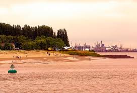 Linkeroever is een stadsdeel van de belgische stad antwerpen (postnummer 2050) op de linkeroever van de schelde.vroeger behoorde het tot zwijndrecht, maar op 19 maart 1923 werd het bij antwerpen gevoegd en maakt sinds de oprichting van de districten in 1983 deel uit van het district antwerpen. Stedentrip Aan Het Water Europese Stadsstranden Stedentripper