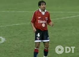 Pocos días después de conocerse la noticia de la quinta temporada de la casa de papel, el gremio actoral de españa sufrió una dura pérdida: Un Central Con Conocimiento De Juego Asi Calificaba Menotti A Oscar Sanchez Deporte Total