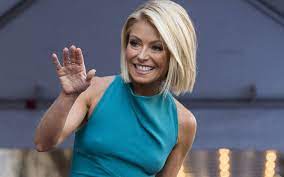 Net worth & salary of kelly ripa in 2021 as of july 2021, kelly ripa has an estimated net worth of more than $90 million. Kelly Ripa Net Worth 2020 Age Height Husband Children Bio Wiki Facts Raphael Saadiq