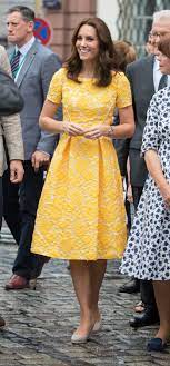Here, british vogue takes a look at kate middleton's most memorable tributes to princess diana. Kate Middleton Pulled A Total Meghan Markle With Her Wimbledon Outfit Today Kate Middleton Style Outfits Kate Middleton Outfits Kate Middleton Style