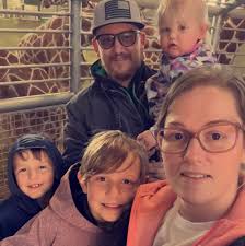 What new eating places are in Azle?