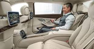 A Futuristic Ride In Mercedes Self Driving Car Mercedes Maybach Mercedes Maybach S600 Luxury Car Interior