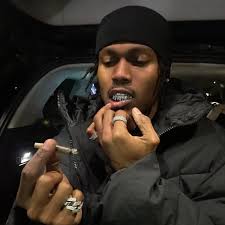 Logic stops show to call out front-row fan