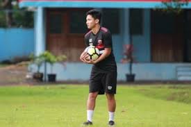 Syahrian abimanyu (born 25 april 1999) is an indonesian footballer who plays as a centre midfield for australian club newcastle jets. Kepada Media Malaysia Syahrian Abimanyu Bicara Soal Klub Peminjamnya Dari Jdt Berita Bola Terupdate Live Score Jadwal Klasemen Football5star Com
