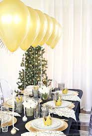 See more ideas about centerpieces, table centerpieces, table decorations. Table Setting With Balloons Centerpiece Dinner Party Table Settings Christmas Dinner Party Dinner Party Decorations