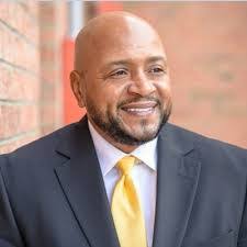 Leonard Cochran's Instagram, Twitter & Facebook