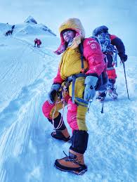 Mingote uczestniczył w wyprawie seven summit treks, w której biorą udział także polacy: Magdalena Gorzkowska Zaatakuje K2 Tej Zimy Dotarla Juz Do Pakistanu National Geographic