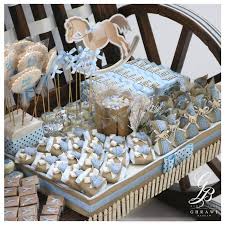 Newborn Baby Boy Stand Chocolate Cookies Decorated Bassamghrawi Yourtraditionalpartner Baby Boy Favors Chocolate Favors Baby Baby Boy Decorations