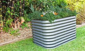 Choose a wooden crate that is at least 12 inches deep if you would like to grow herbs and annual. How To Fill A Tall Raised Garden Bed Quick Easy Epic Gardening