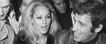 Ursula Andress a fost prima fată Bond. Elvis Presley i-a refuzat avansurile  dintr-un motiv neașteptat