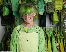 Hours may change under current circumstances Green Lady Of Brooklyn Elizabeth Sweetheart Wears Only Green And Even Dyes Her Hair To Match Daily Mail Online