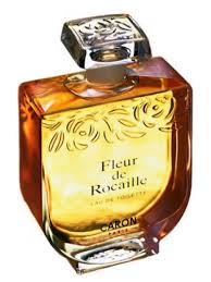 Offrant de belles formes voluptueuses et ajourées. Fleur De Rocaille 1993 Caron Parfum Ein Es Parfum Fur Frauen 1993